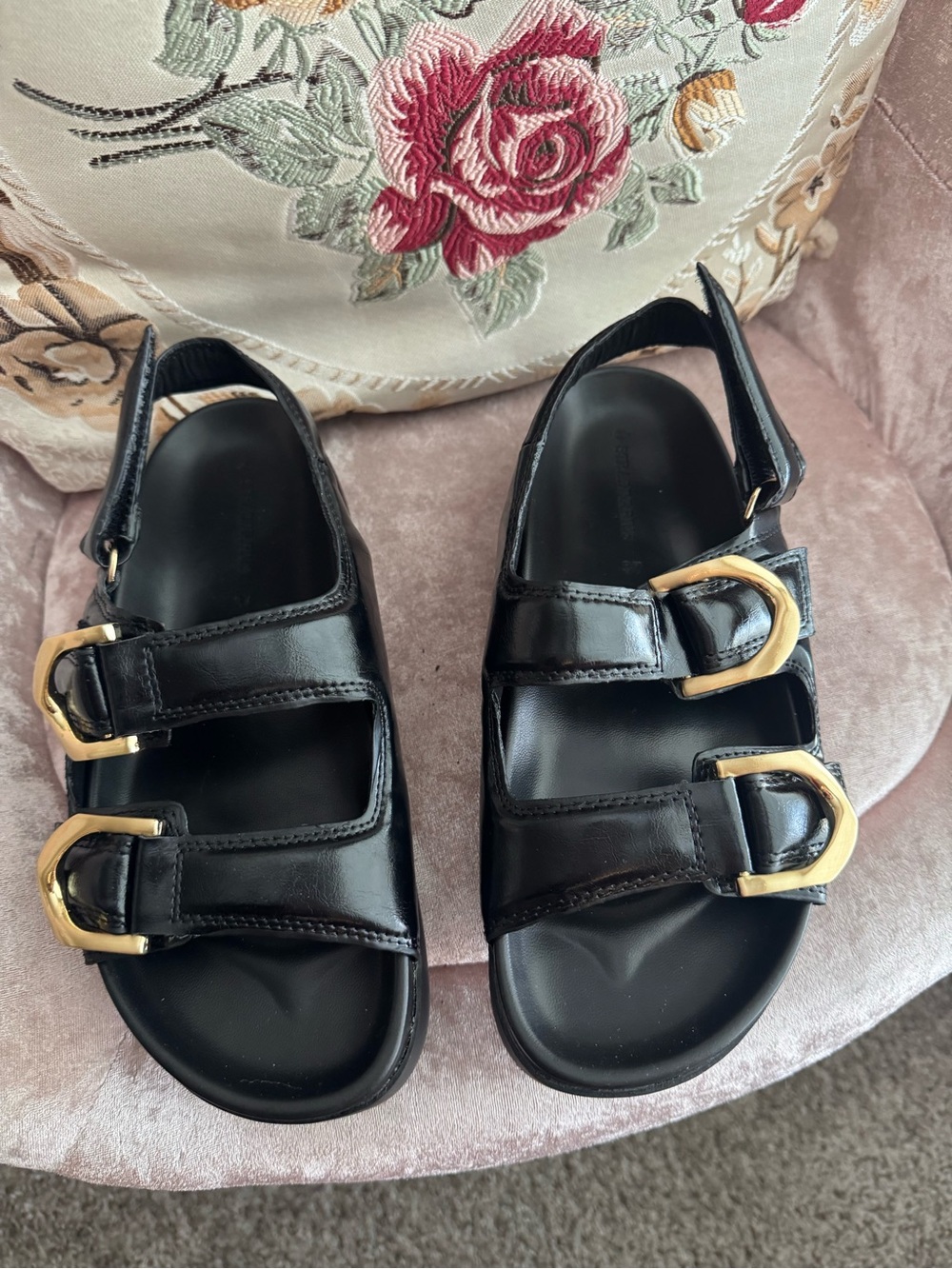 Stradivarius Black Patent Leather Sandals with Gold Buckles